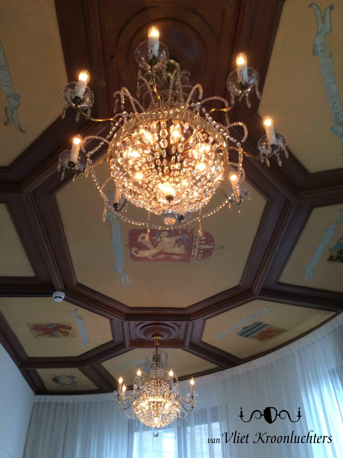 Van Vliet Kroonluchters restauratie zakkroonluchters